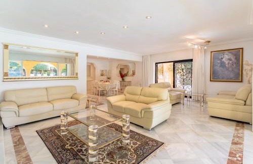 Puerto Banus Villa | Exclusive Villa Elmessidor