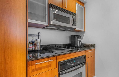 Downtown Miami Apartment | EXEC - 325 S Biscayne Blvd #1118 (1B)