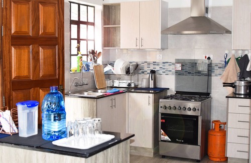 Athi River Villa | Executive 4BR Villa with A pool near Nairobi, Airport