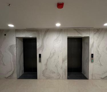 Blue Area Apartment | Executive Escape's 2-Bedroom Suite, Massage Chair, Mountain View, F-7