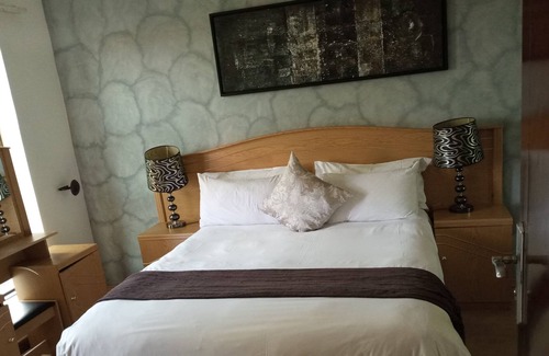 Lusaka Apartment | Executive fully furnished apartment close to amenities In Massmedia no001