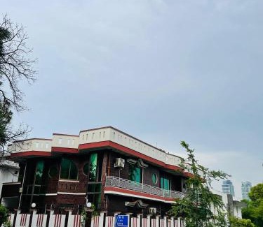 F-8 Sector House | Executive Galaxy Guest House Islamabad