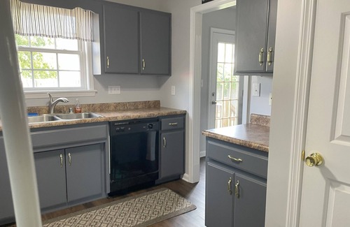 Highview House | Executive Housing for Work/Business, Families in Transition