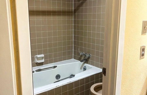 Laurel Hotel | Executive Inn Laurel