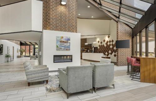 Waterloo Hotel | Executive Residency by Best Western Waterloo & Cedar Falls