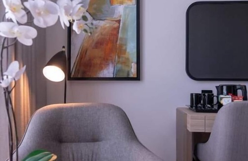 Umm Suqeim 1 Apartment | Executive Room Near Kite Beach By Luxury Bookings