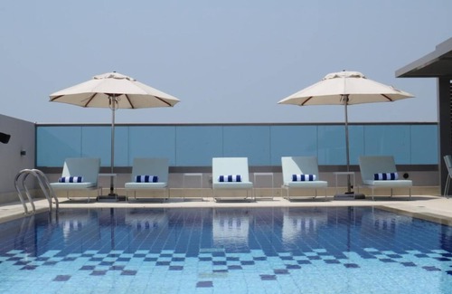 Umm Suqeim 1 Apartment | Executive Room Near Kite Beach By Luxury Bookings