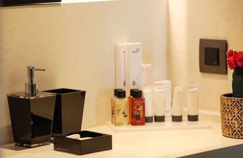 Glastros Hotel | Executive Ruby Suite with Private Pool