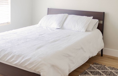 Exeter House | Exeter Retreat: Short Drive to the Sequoias