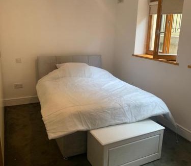 Dublin Apartment | Exhilarating 2BD Flat with Outdoor Patio Dublin!