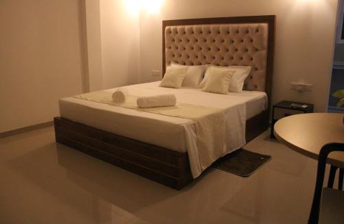 Dadugama House | Exin River Breeze Transit Hotel - Katunayake