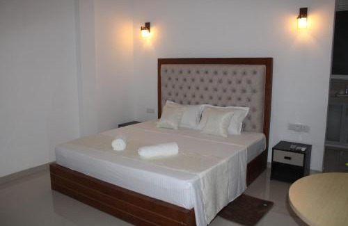 Dadugama House | Exin River Breeze Transit Hotel - Katunayake