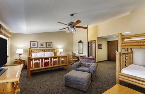 St. Joseph Hotel | Expanded King Bunk Bed, Stoney Creek, Heated Pool, Pets Allowed | 2 Units