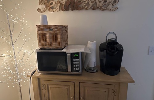 Tellico Village House | Experience Loudon charm near Tellico Lake in Tellico Village-private suite.