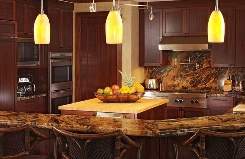 Kaupulehu House | Experience luxury near golf courses, 4 mins to Four Seasons Resort