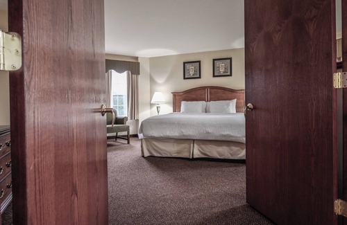 Pembine Hotel | Experience Peaceful Island Life in Spacious Relaxing Room | Pet-Friendly