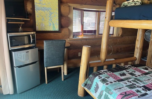 Crane Lake Cabin | Experience serene views of Crane Lake