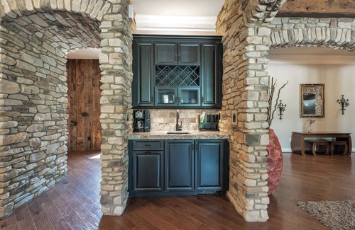 Keene House | Experience the charm of Kentucky with cosy stay!