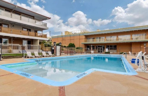 Jefferson Park House | Experience the heart of the Mile High City!