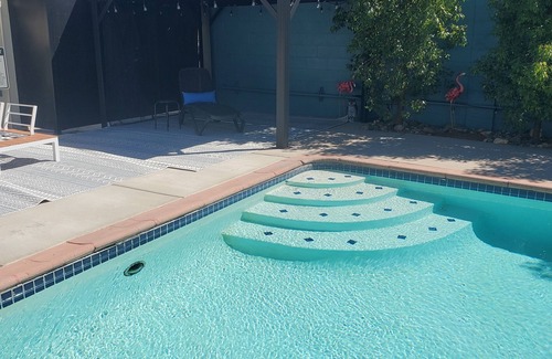 Downtown Las Vegas House | Experience The Real Las Vegas in The Historical Downtown Arts District .