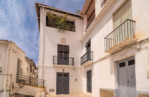 Albunol House | Experience the rustic charm of this wonderful holiday home in southern Spain.