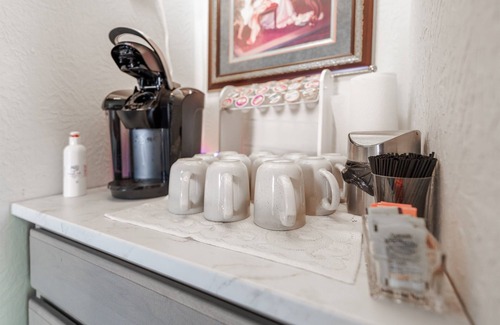 Marblehead Apartment | Explore, Relax, Repeat in Marblehead