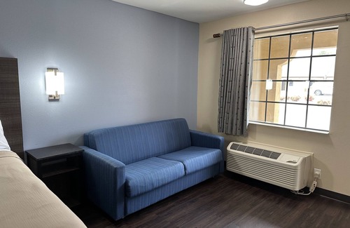 Hartselle Hotel | Express Inn & Suites