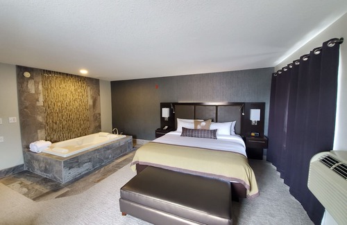 Winona Hotel | Express Suites Riverport Inn & Suites