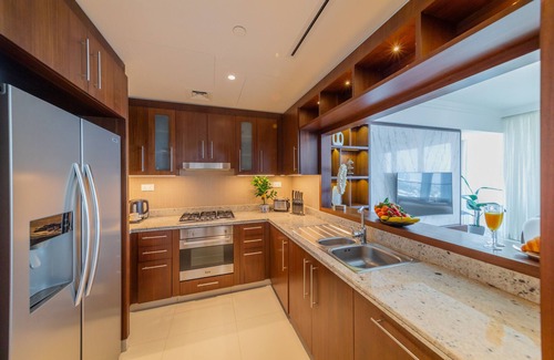 Downtown Dubai Apartment | Exquisite 2BR Apt w/Burj Khalifa & Fountain View