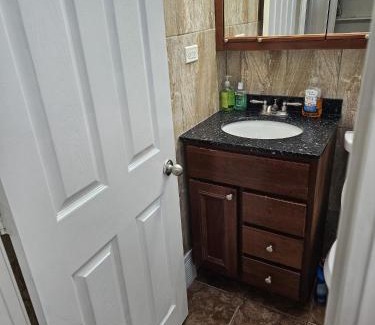 Des Plaines House | Exquisite Haven