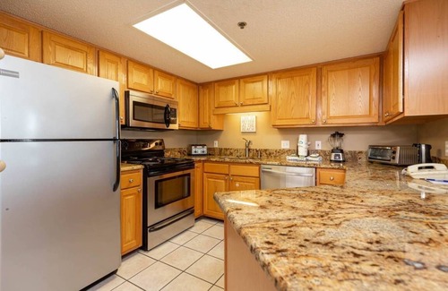 Orange Beach Condo | Exquisite Phoenix VII 7604 Sleeps 8-Direct Beachfront, Fabulous Amenities!