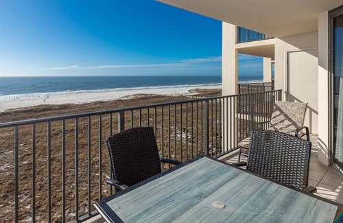 Orange Beach Condo | Exquisite Phoenix VII 7604 Sleeps 8-Direct Beachfront, Fabulous Amenities!