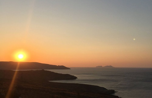 Xilokeratidi Villa | Exquisite seafront 5 bedroom villa