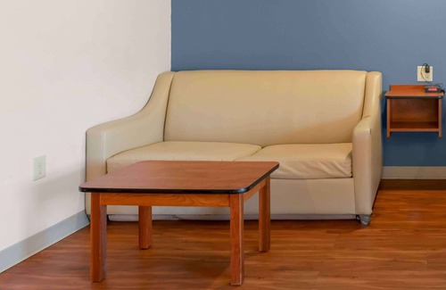 Bentonville - Fayetteville Hotel | Extended Stay America Select Suites - Springdale