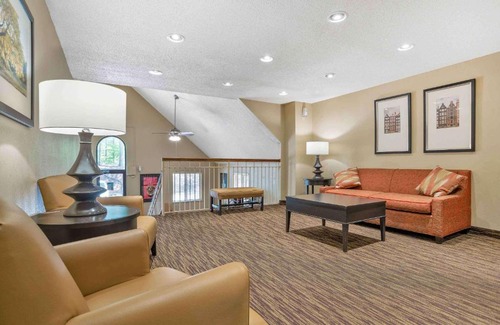 Crestline Heights Hotel | Extended Stay America Select Suites - Birmingham - Inverness