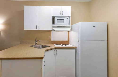 Morrow Hotel | Extended Stay America Select Suites Atlanta Morrow