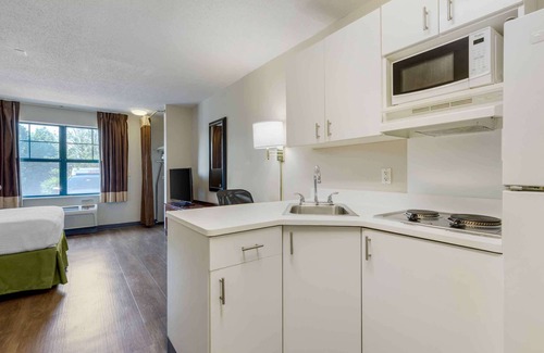 Germantown Hotel | Extended Stay America Suites Washington DC Germantown Milest