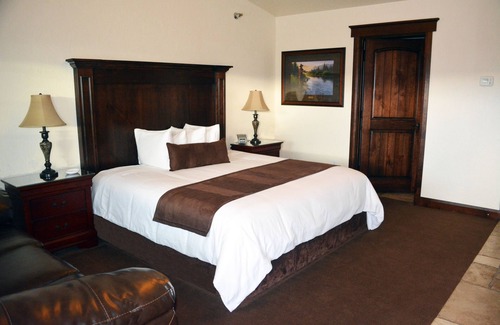 Williston House | Extended stay or one night stay, make Winterton suites your home away from home.