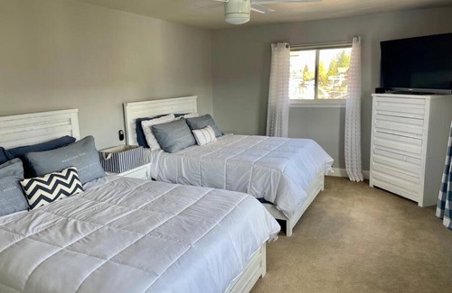 Tahoe Keys Villa | Extravagant living in the keys! SKI, SHOP, BOAT