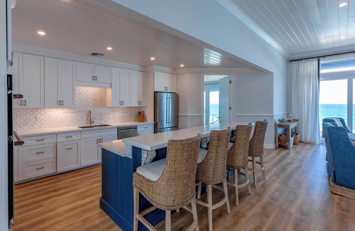 Great Guana Cay House | Extravagant Oceanfront Estate with Putting Green & Bocce Ball Court nStarlink