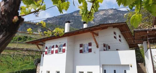 Kurtatsch an der Weinstraße Apartment | Für 4-6 Wohnhaus im Weinberg - Voldersberghof