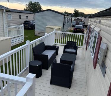 Ebford Other | F04 Dawlish Sands 4 bedroom 8 berth static