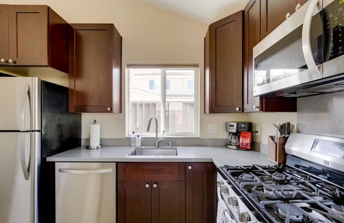 Rancho Rinconada House | Fab Cupertino 2BR w/Balcony & Street Parking, nr Dining, by Blueground