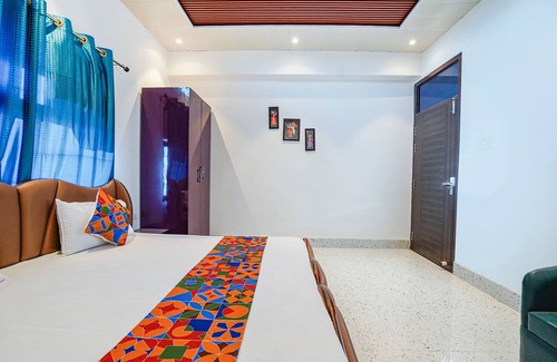 Faizabad Hotel | FabExpress Savitri Resort