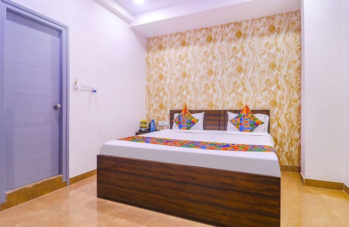 Shaikpet Hotel | FabExpress The Dream Elite