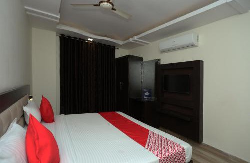 Bhopal Hotel | FabHotel CSFC Near Bhopal Railway Station