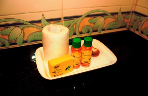 Jogeshwari West Hotel | Fabhotel Golden Palms