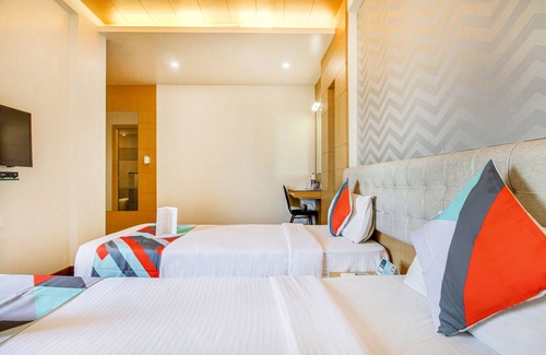 Bhopal Hotel | FabHotel Naman Palace