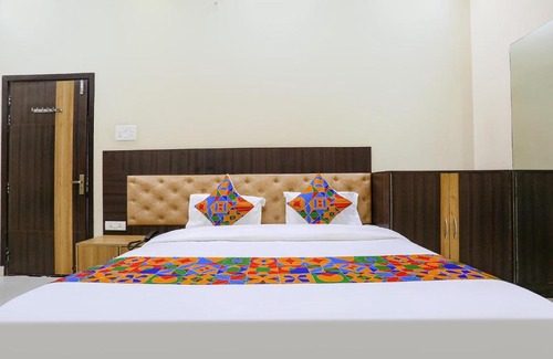 Kalyanpur Hotel | FabHotel SG Garden