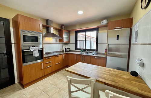 Costa de Antigua Villa | Fabulous 4 bedroom south facing villa, frontline golf course in Caleta de Fuste